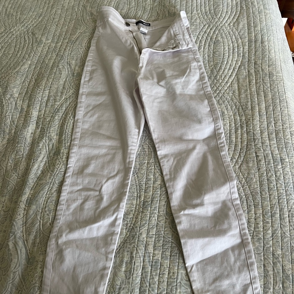 Fashion Nova White High Waist Skinny Jeans size 5